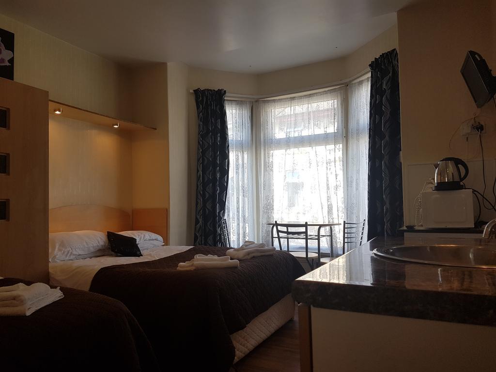 Ivanhoe Hotel ブラックプール エクステリア 写真